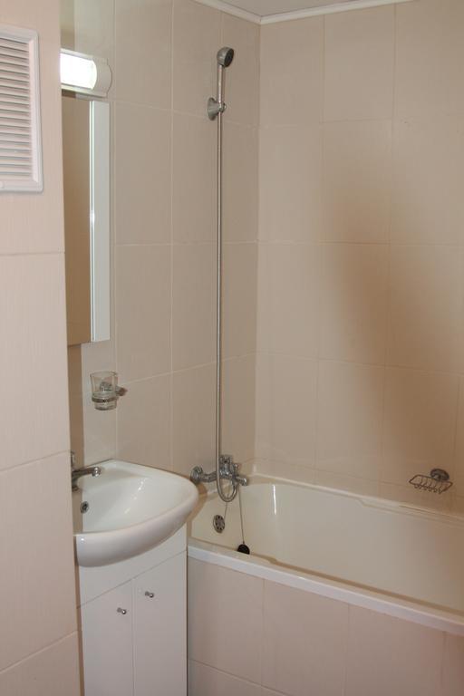 Hotel Zimbru Moldvahosszúmező Szoba fotó