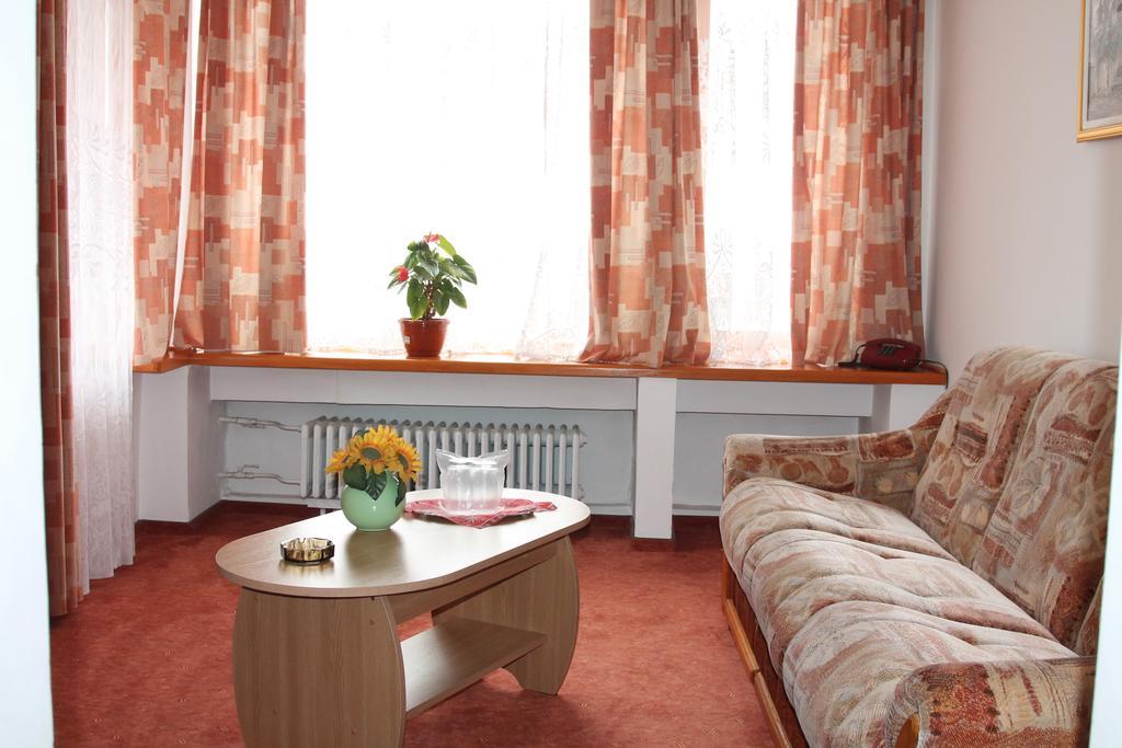 Hotel Zimbru Moldvahosszúmező Szoba fotó